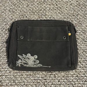Case Logic Zipper Laptop Sleeve 15x13in